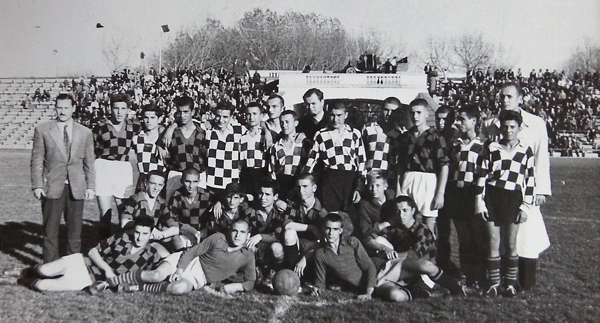 Юношите на Локомотив (Русе) през 1958 г.